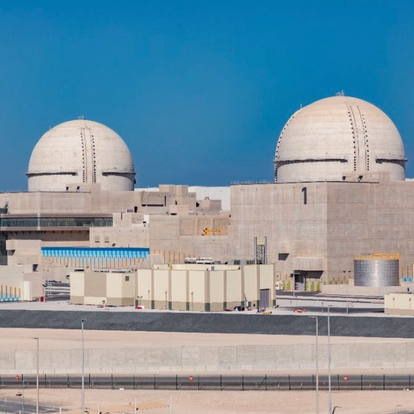 BAE, Arap dünyasındaki ilk nükleer santrali çalıştırdı