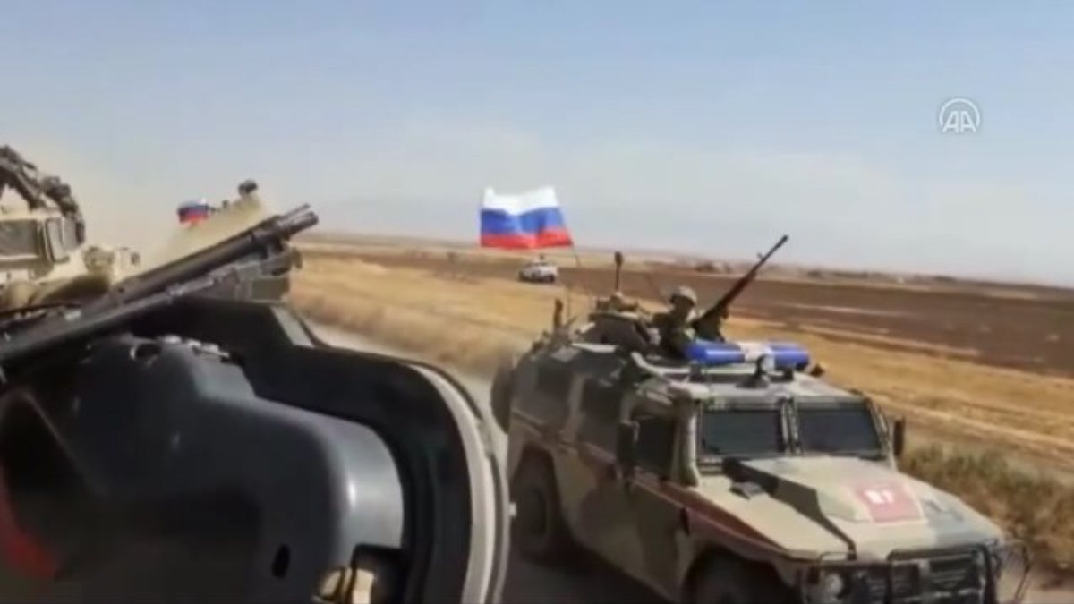Suriye'de Rus askeri araç kasti olarak ABD aracına çarptı