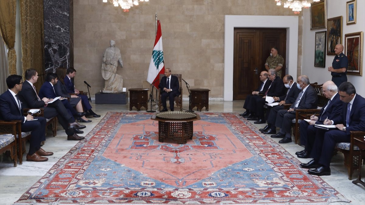 Lübnan'da yeni hükümet kurma çalışmaları pazartesi başlayacak