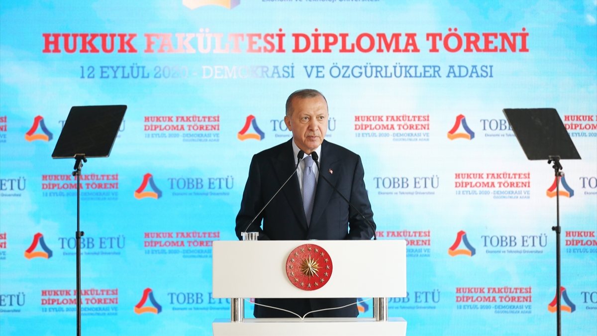 Cumhurbaşkanı Erdoğan: Tüm vesayet izlerini ortadan kaldırdık