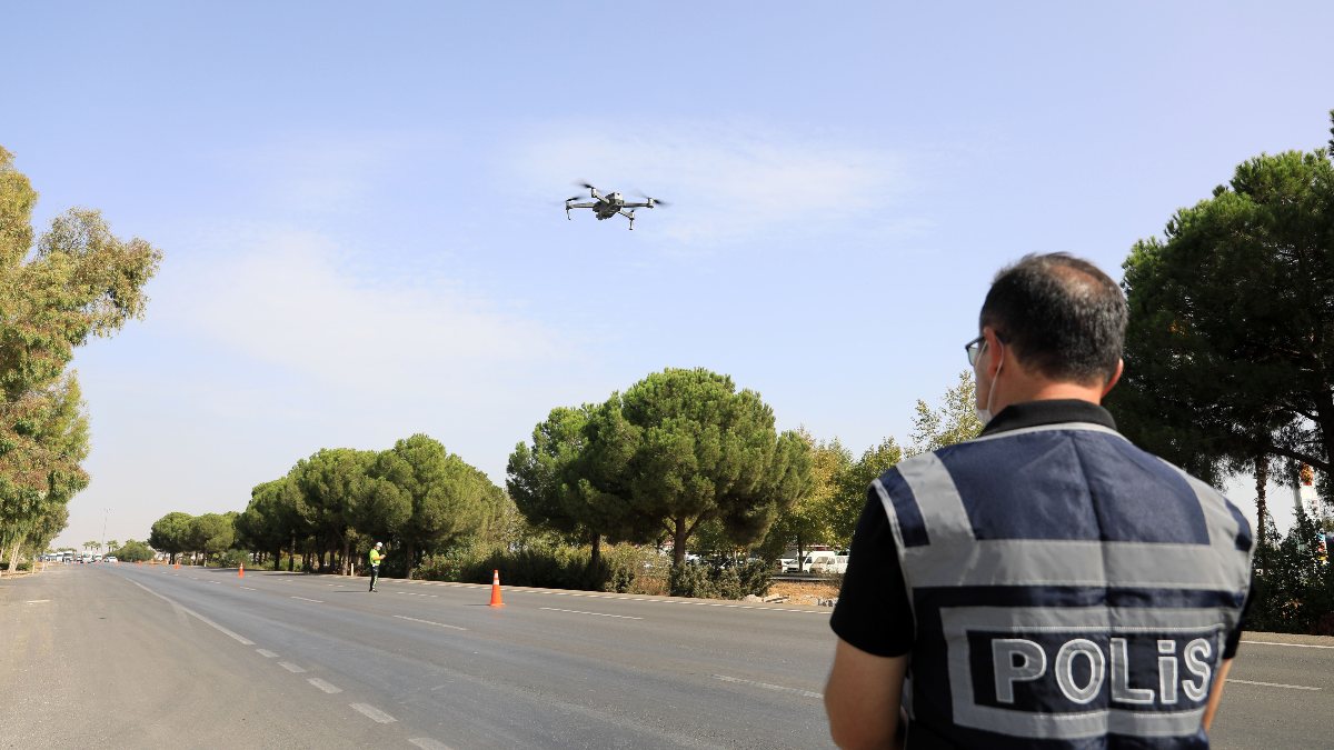 Antalya'da dron ile kırmızı ışık denetimi yapıldı