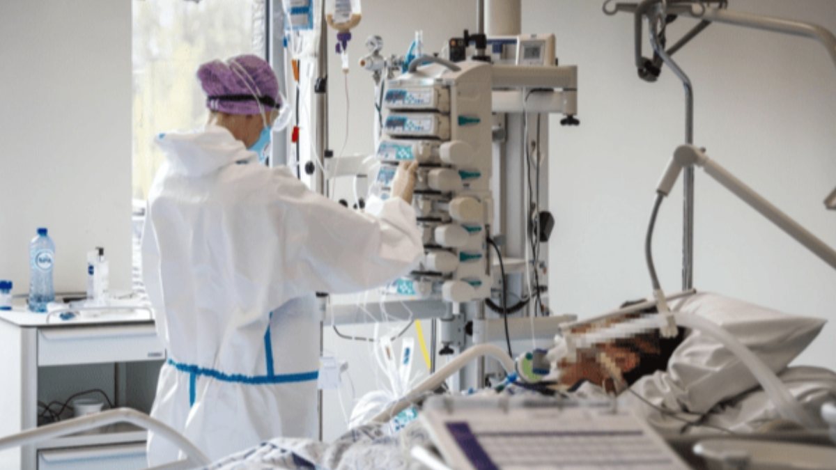 Belçika'da koronavirüs salgınında hastanelerdeki doluluk oranı artıyor 