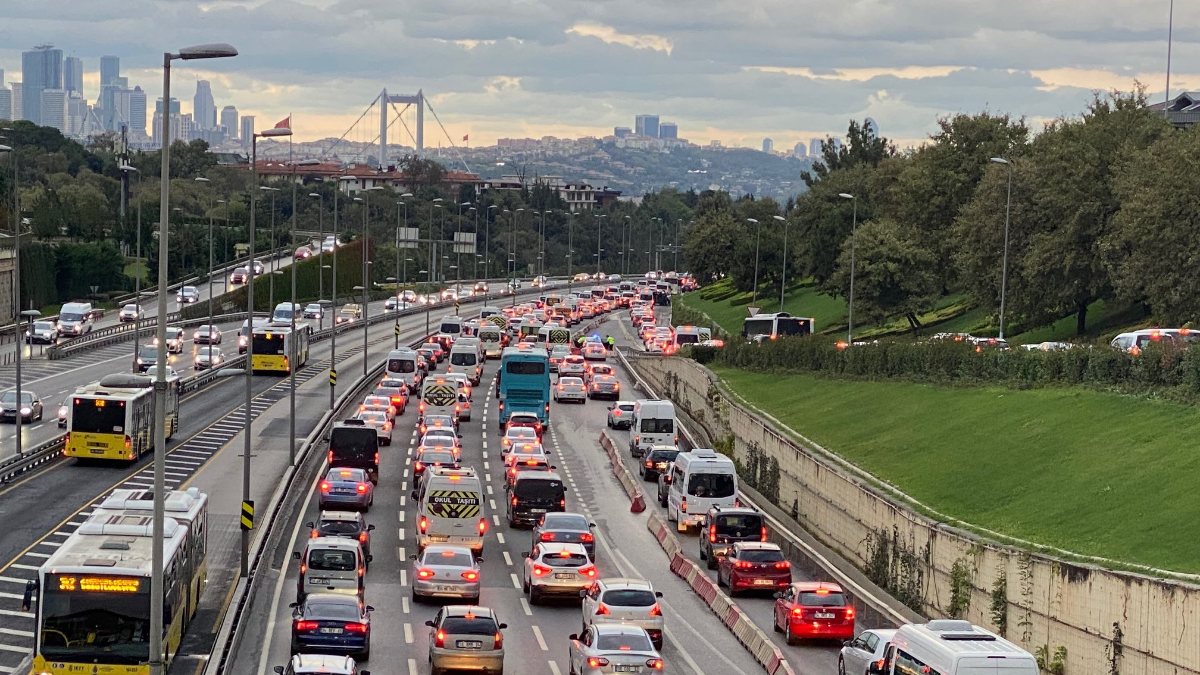 İstanbul'da pazartesi trafiği