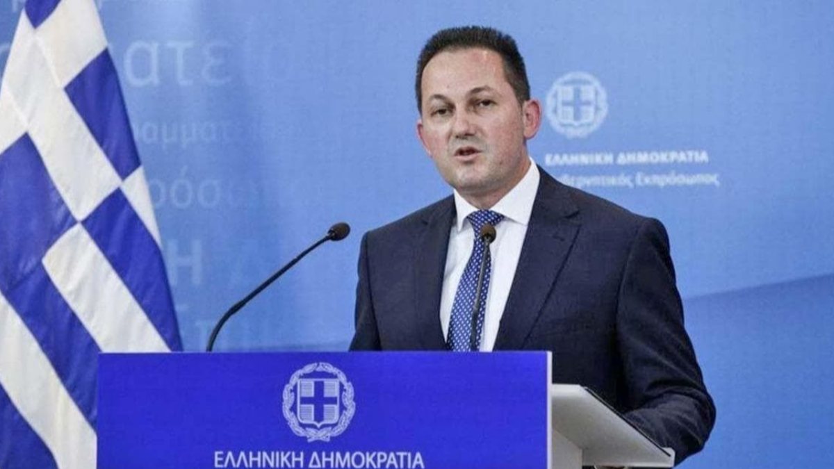 Yunanistan, Ersin Tatar'dan Kıbrıs müzakerelerini sürdürmesini bekliyor
