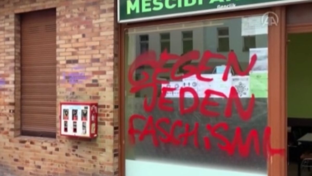 Almanya Da Ditib E Bagli Camiye Saldiri