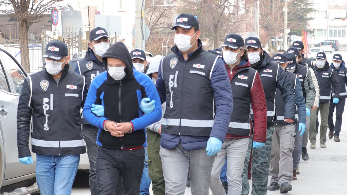 Eskişehir’de 18 tefecilik şüphelisi gözaltına alındı