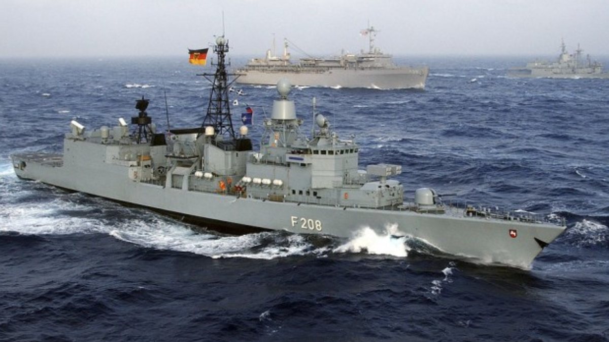 Claims that German warships use Russian navigation