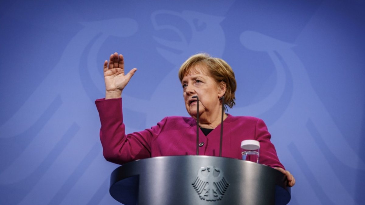 Merkel asks state prime ministers to comply with measures