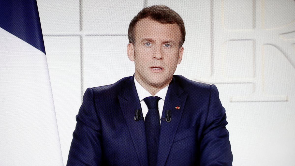 Emmanuel Macron accuses Britain of mutating coronavirus
