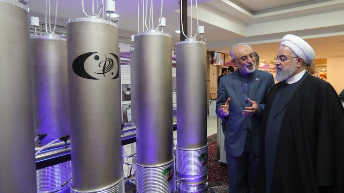 France urges Iran to be constructive in nuclear deal