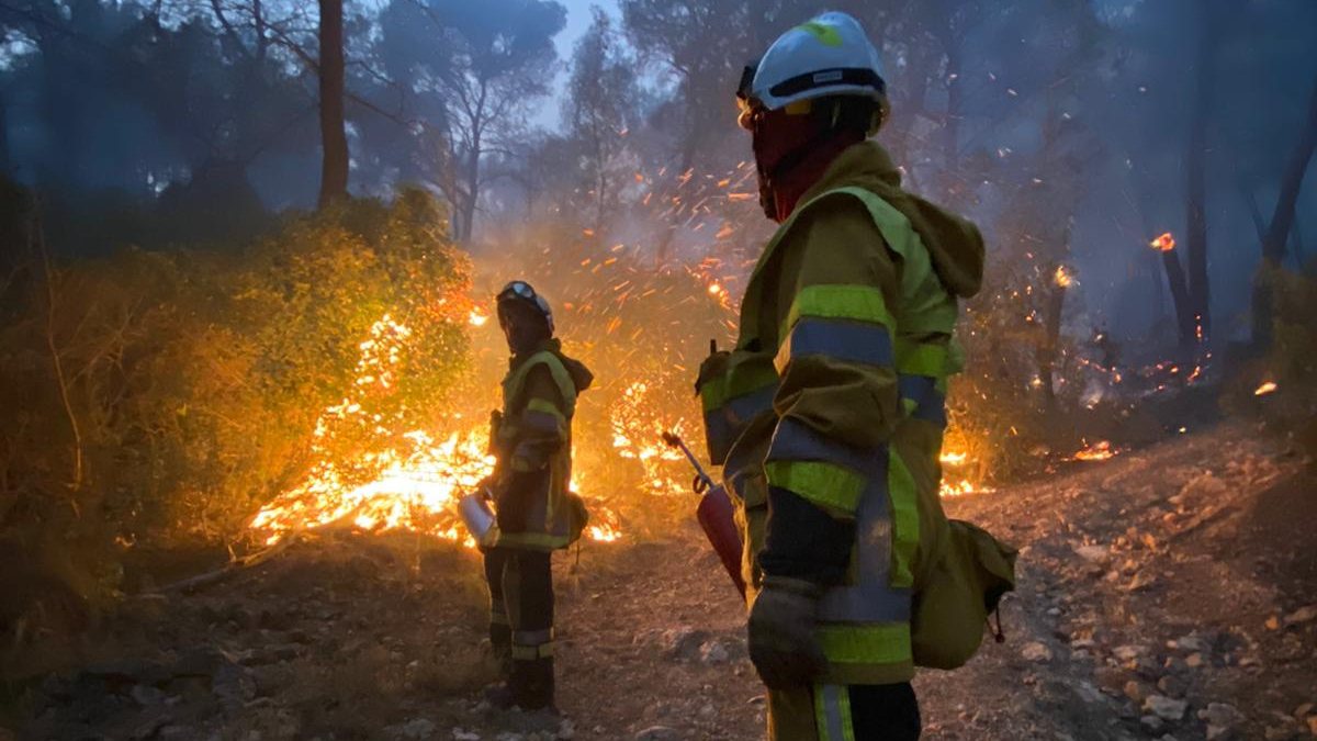 South of France battling fire