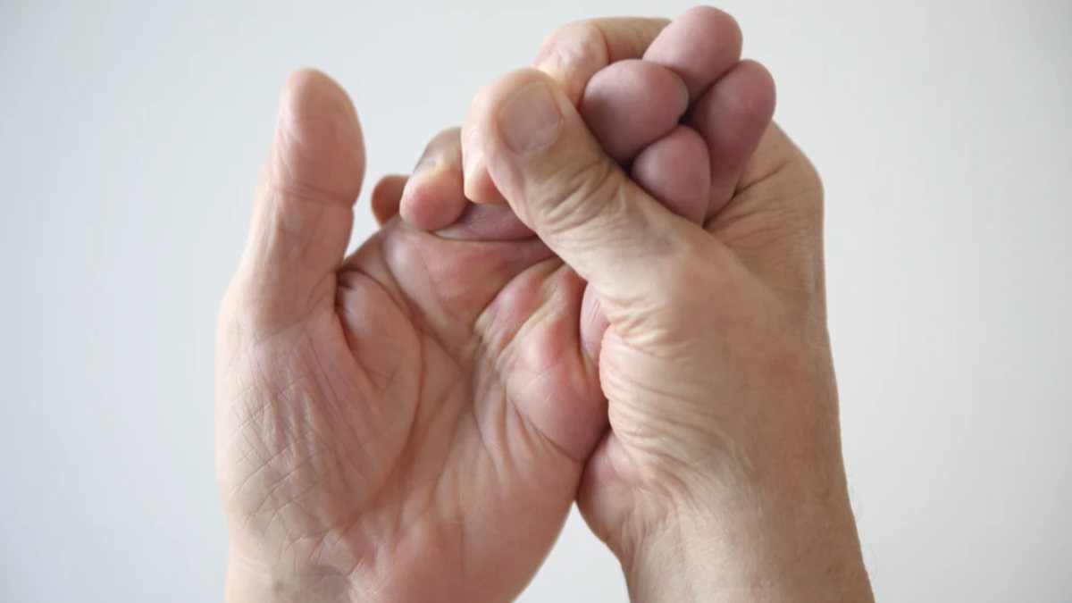 13 reasons for constant numbness in hands
