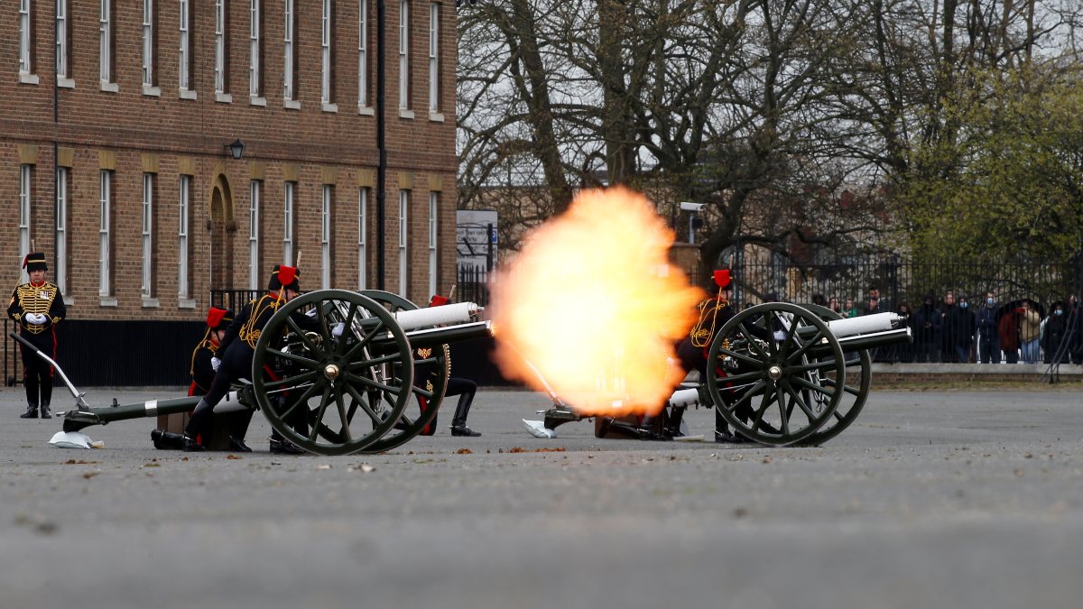 41 guns fired for Prince Philip in England