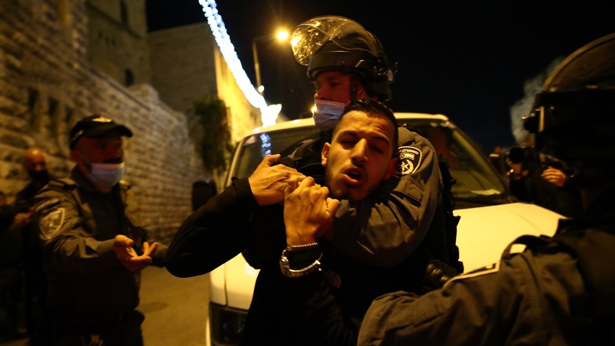 Intervention of Palestinians in Jerusalem by Israeli Police