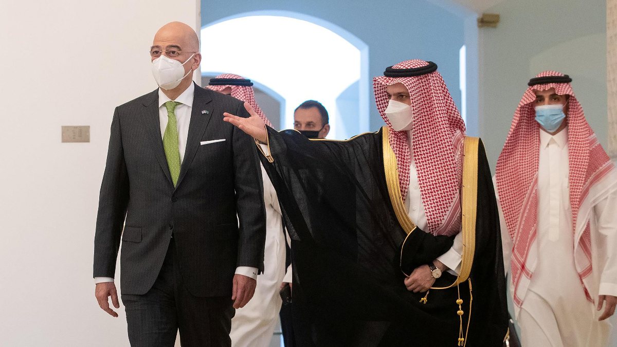 Greece and Saudi Arabia sign deal for Patriot