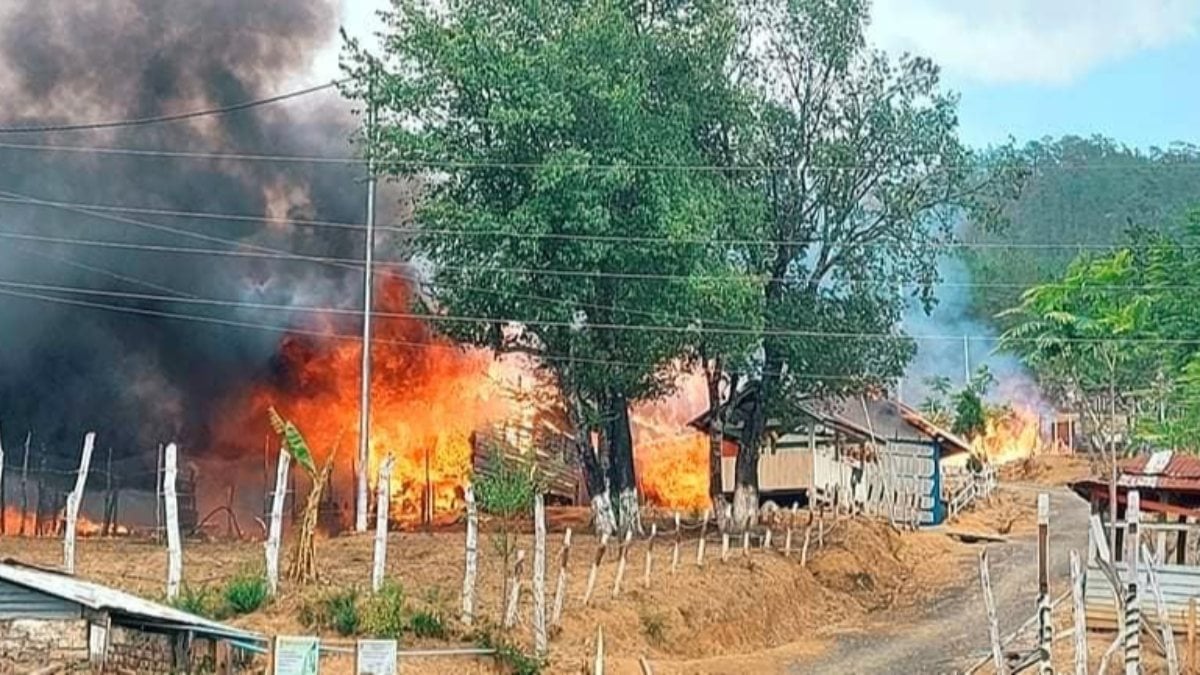 Police station set on fire in Myanmar
