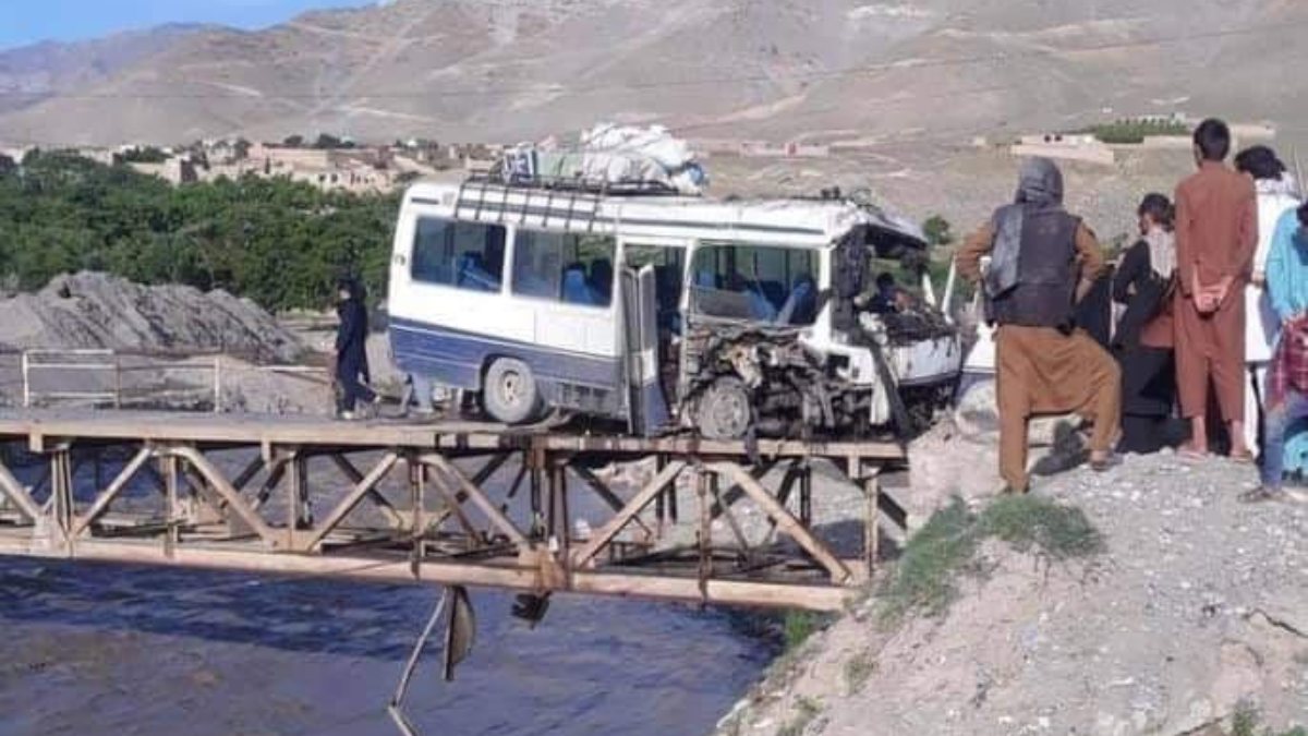 Bomb attack on passenger bus in Afghanistan