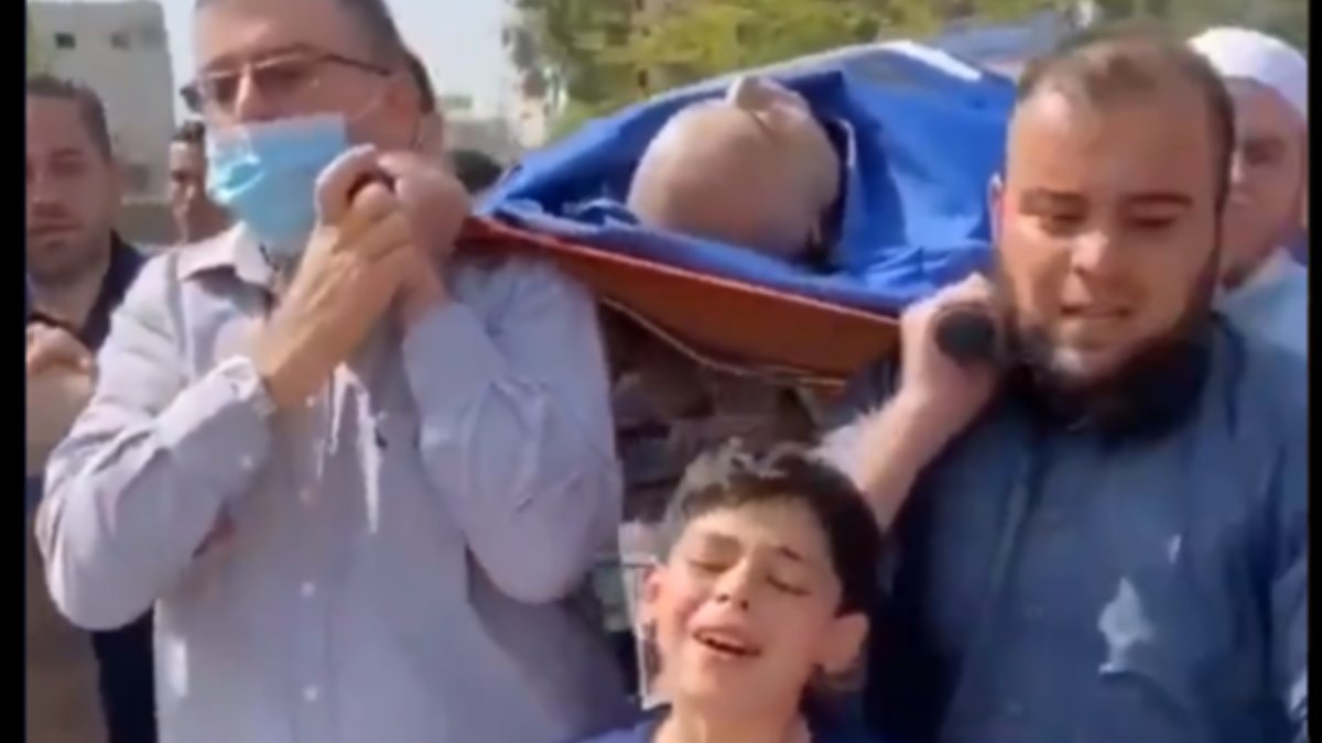 The cry of the Palestinian child who lost his father was heartbreaking
