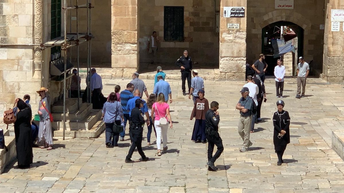 120 Jews raided Masjid al-Aqsa