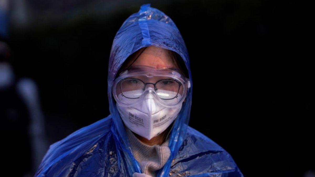 China reports first human case of H10N3 avian flu