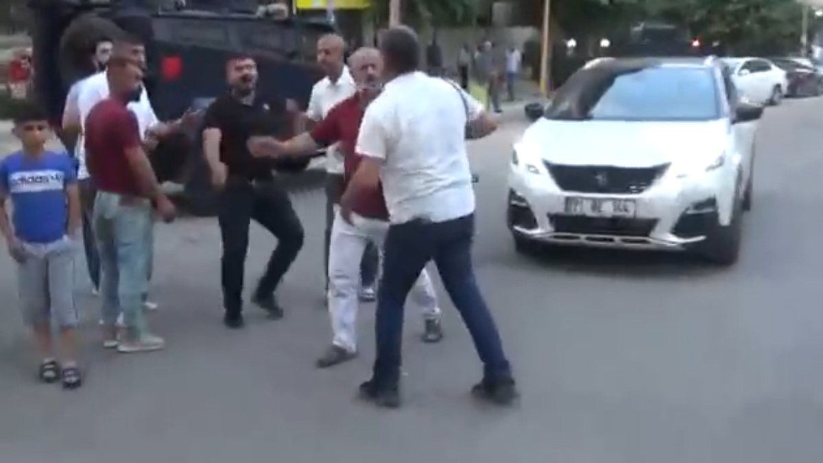 Diyarbakır’da gazetecilere saldırı 