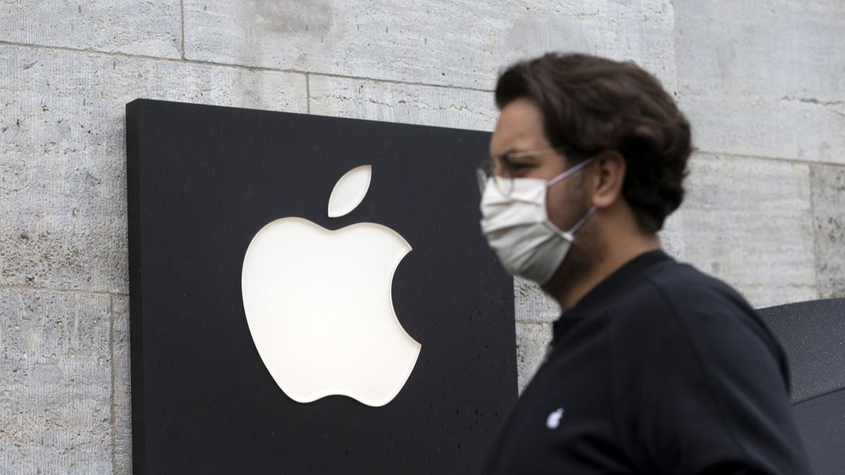 Apple, çalışanlarına maske zorunluluğu getirdi