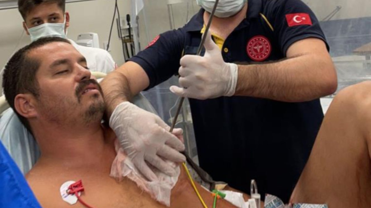 izmir de balik avlayan adamin kalbine zipkin saplandi izmir de balik avlayan adamin kalbine zipkin saplandi