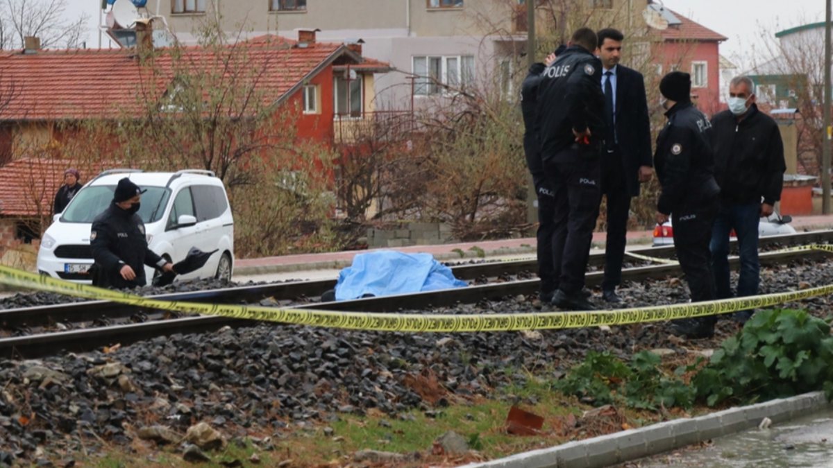 Burdur'da trenin çarptığı kadın hayatını kaybetti