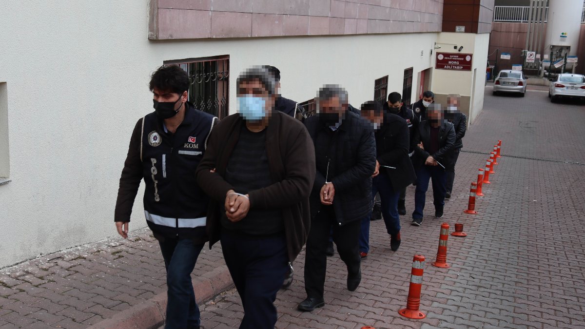 Kayseri'de FETÖ'cülere ev ayarlayanlara operasyon