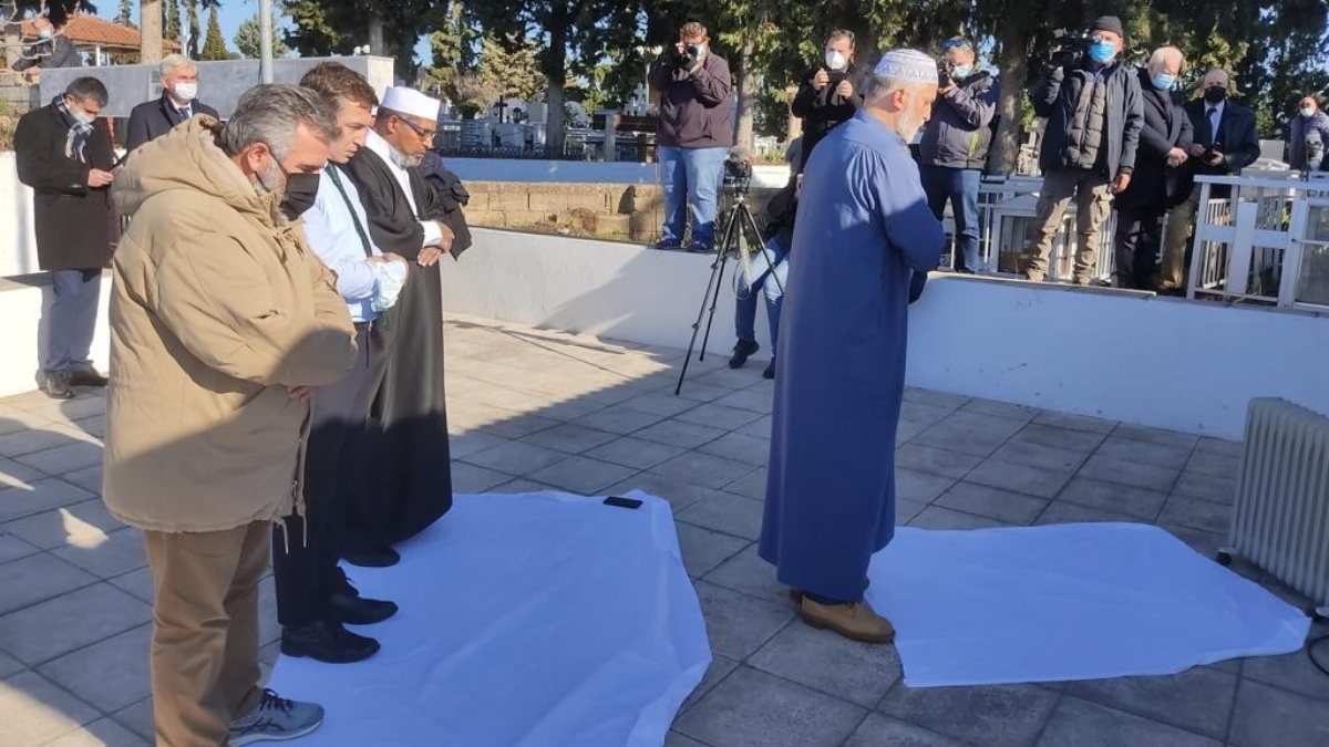 Yunanistan'da bulunan Müslümanlara ait naaşlar, yeniden defnedildi 