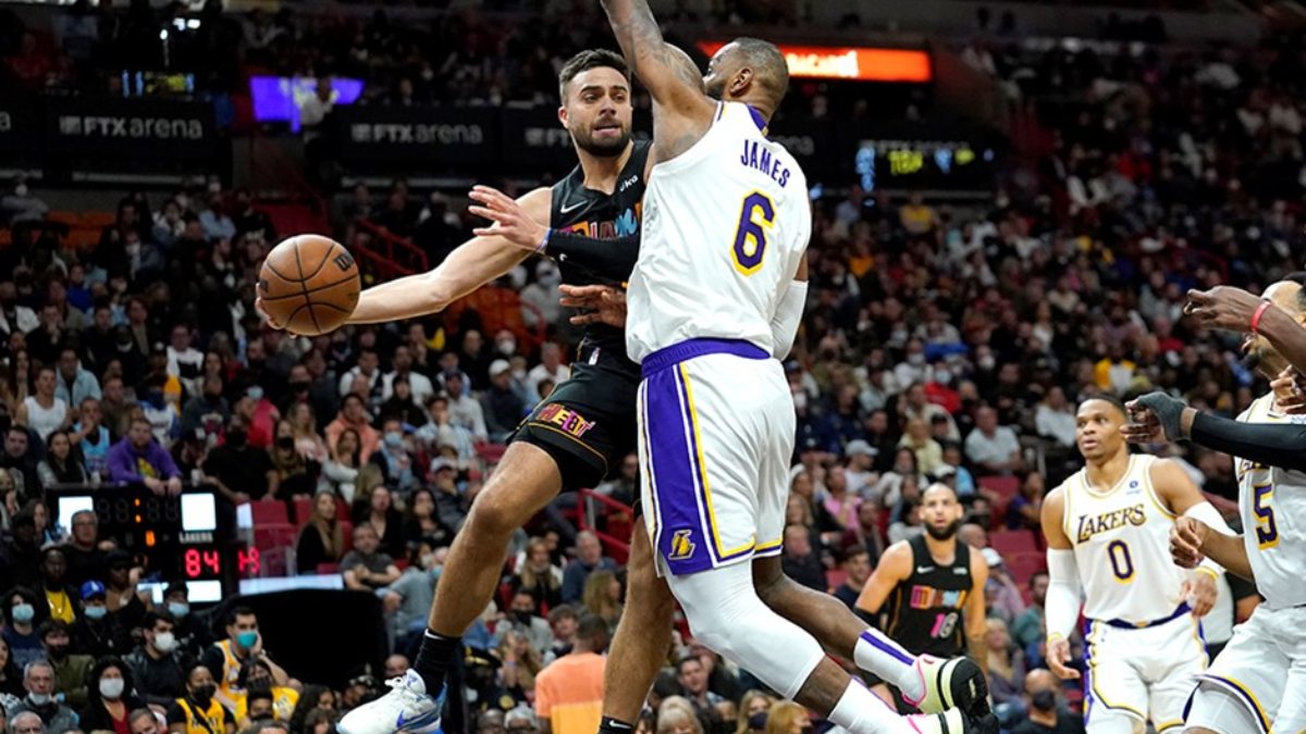 Lakers'ı deviren Miami liderliği devraldı