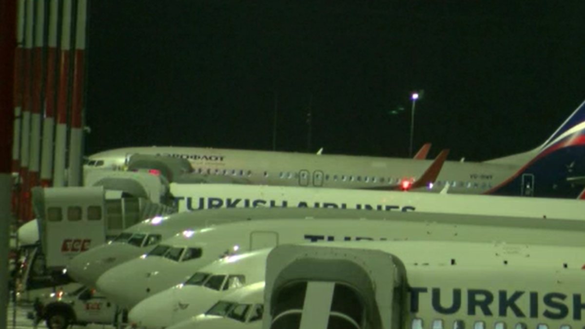 Russian passenger plane, which was not taken into Greek airspace, landed in Istanbul