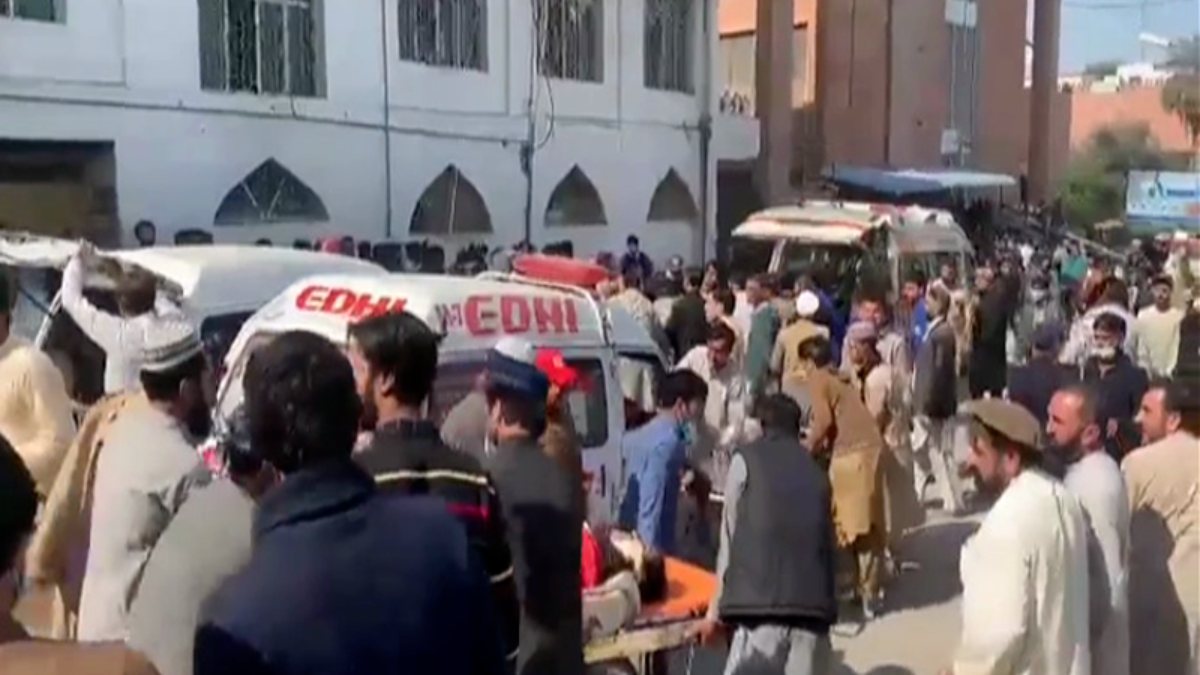 Bomb attack on mosque in Pakistan
