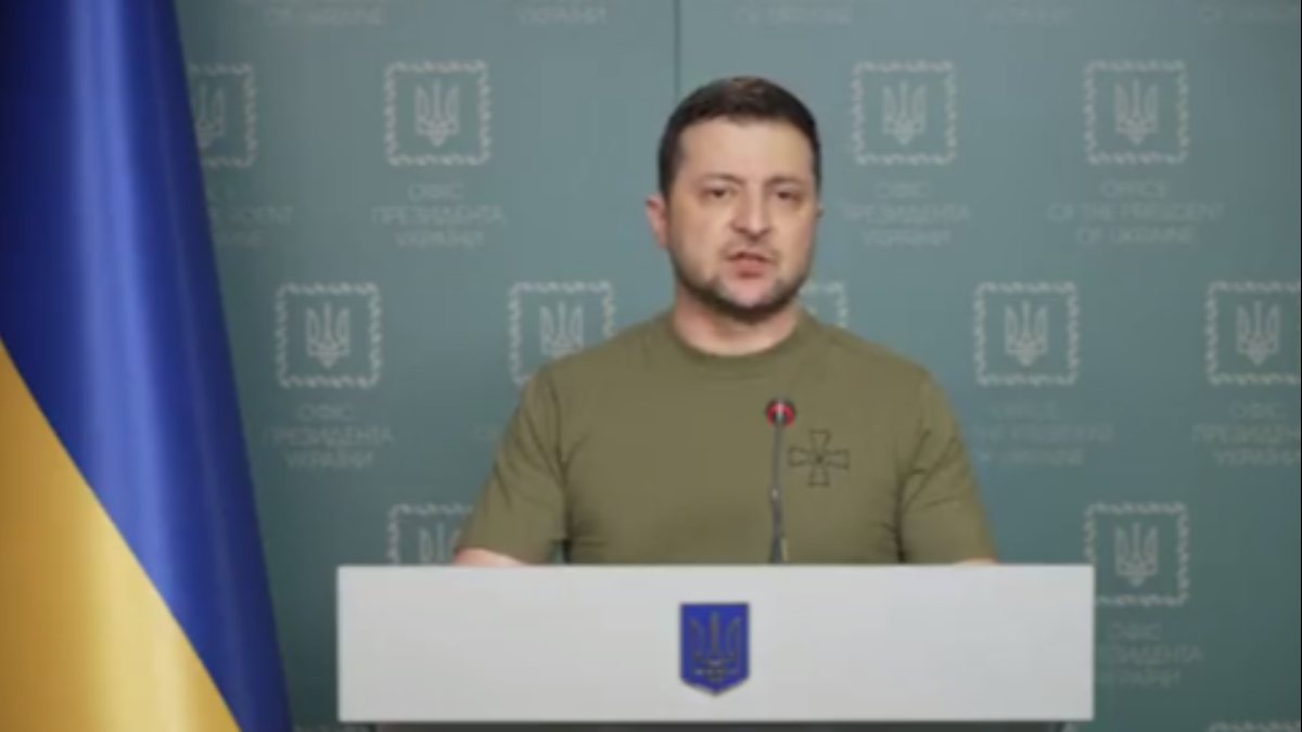 Zelensky: Ukraine’s airspace should be closed