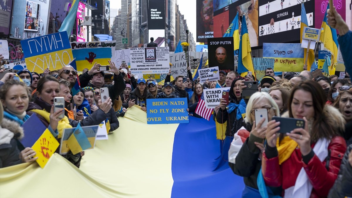 Russia protested in Times Square