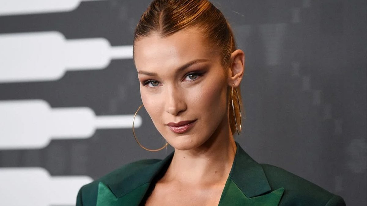 Bella Hadid reacts to the double standards imposed on Muslim refugees