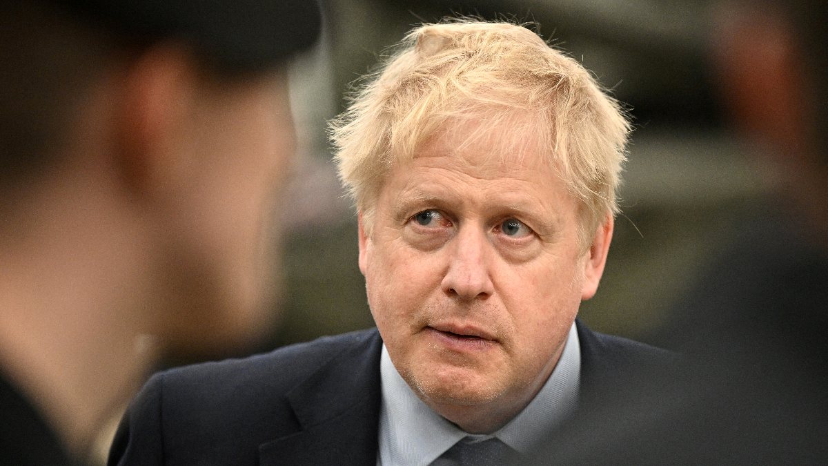 Boris Johnson says Ukrainians cannot enter country unchecked