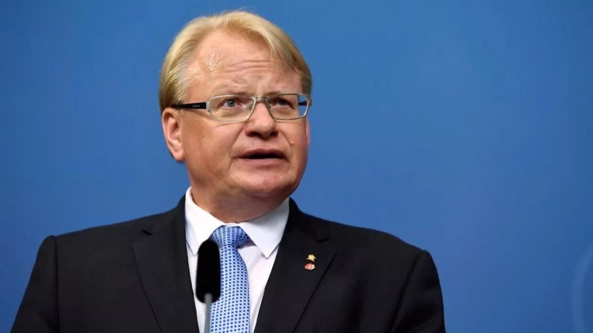 Swedish Defense Minister Says Won’t Join NATO