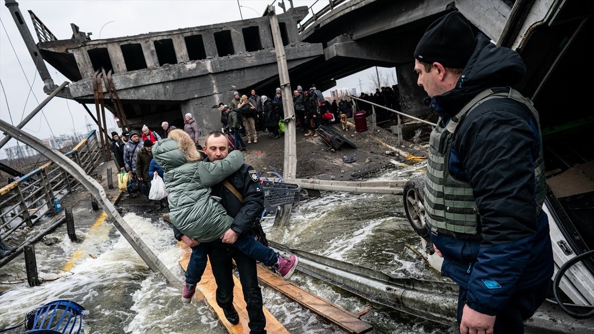 Ukraine: 7 humanitarian corridors opened