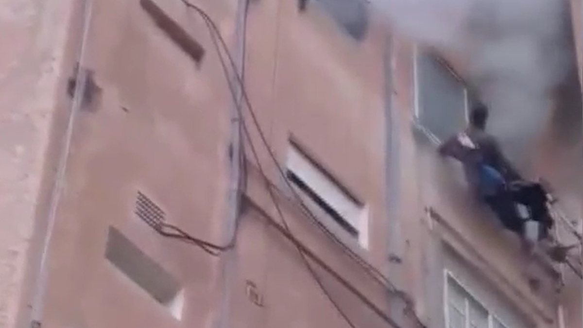 Person escaping fire in Israel survived thanks to clothesline