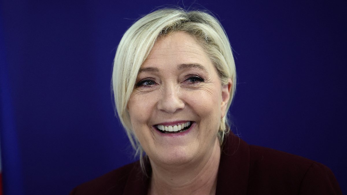 Marine Le Pen: I don’t need a husband to be president
