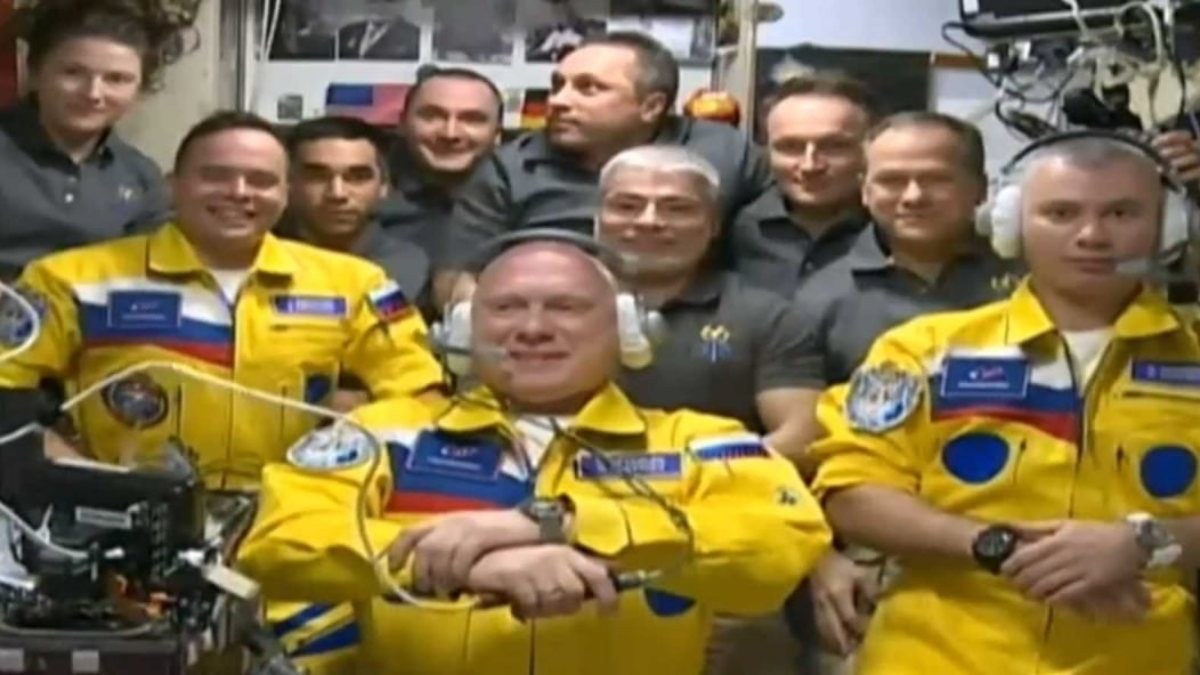 Russian cosmonauts in Space with Ukrainian colors