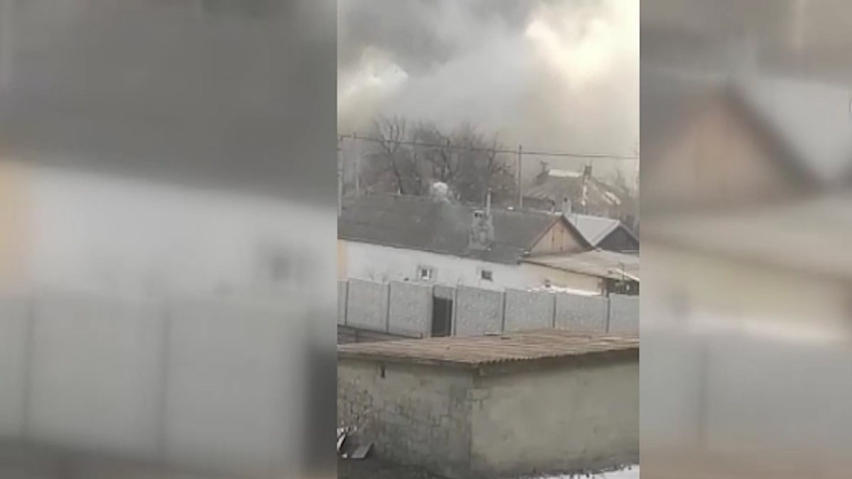 Russian bombardment of factories and port in Mariupol was caught on camera