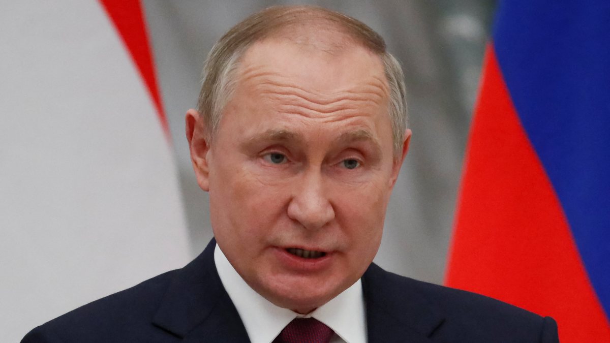 Vladimir Putin: We are planning to switch to rubles for natural gas sales payments