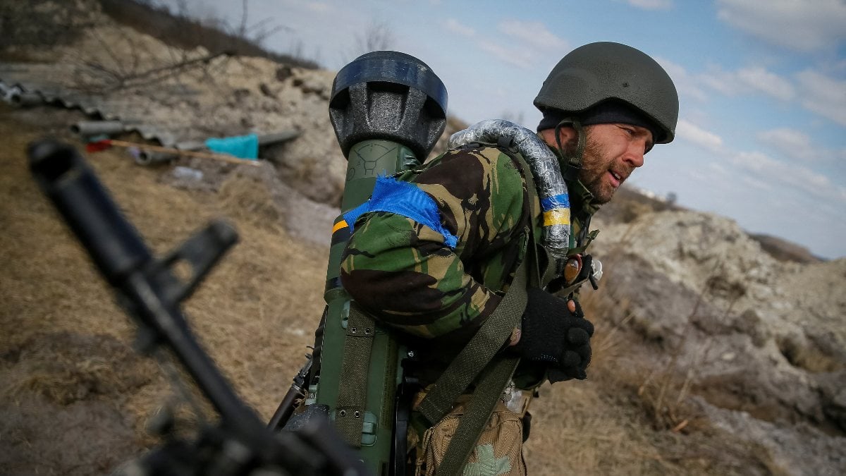 Ukrainian forces begin to retake places east of Kiev