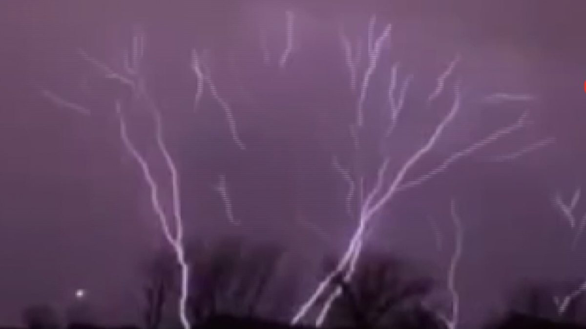 Rare “reverse lightning” spotted in the USA