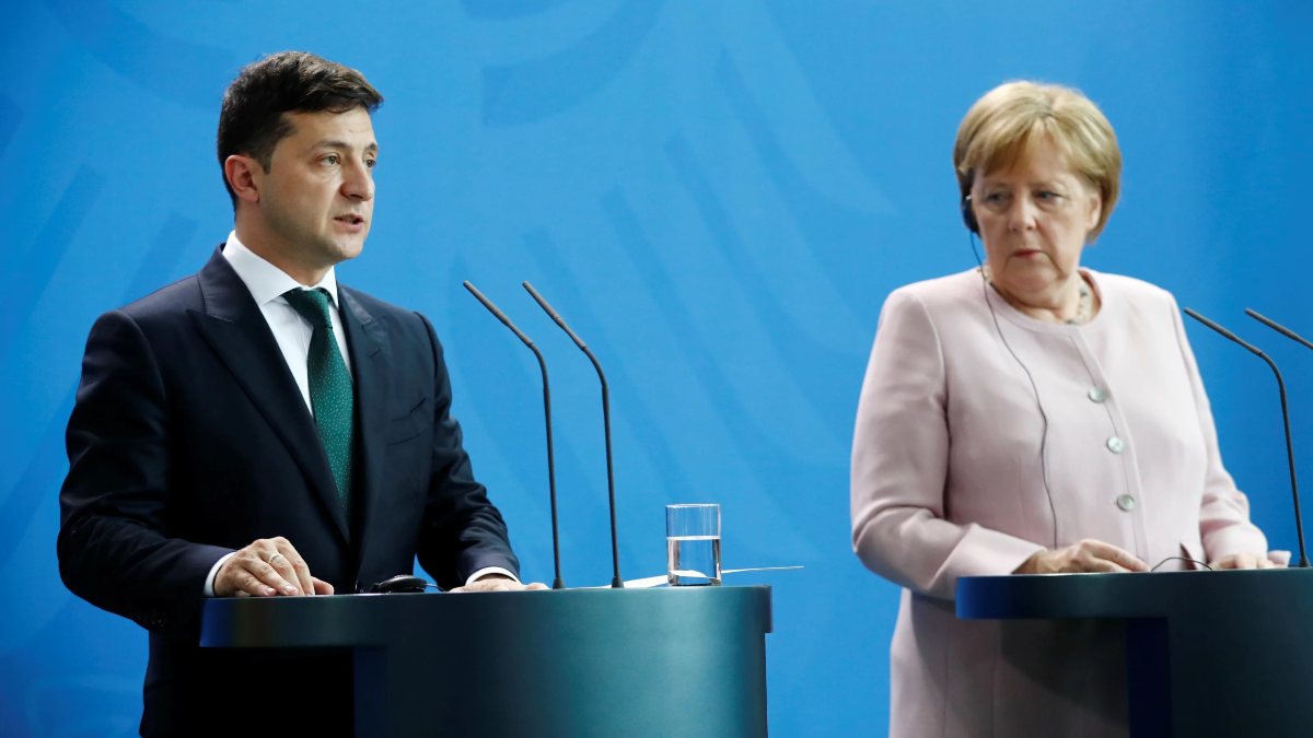 Angela Merkel defends Ukraine’s decision not to join NATO