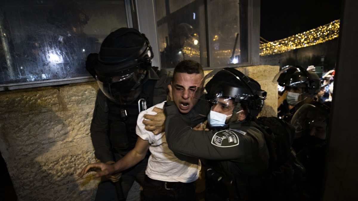 Clashes between Israeli police and Palestinians: 5 injured