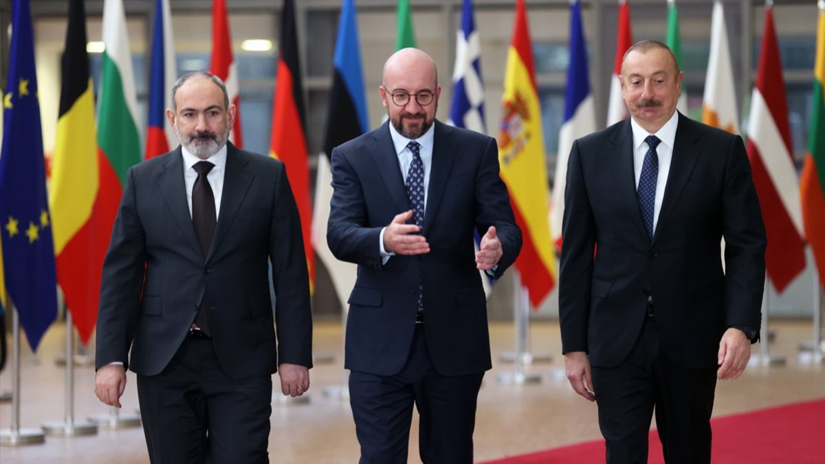 Nikol Pashinyan and Ilham Aliyev met with Charles Michel in Brussels