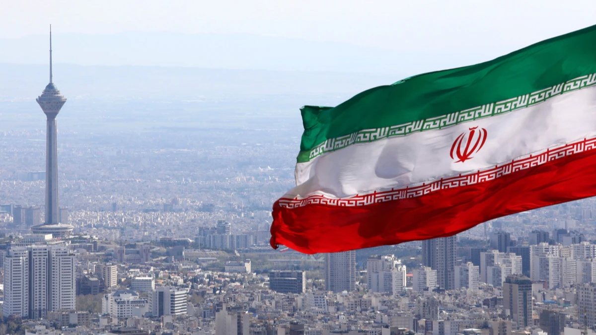 Iran imposes sanctions on 24 Americans